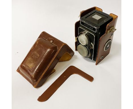 IKOFLEX TWIN LENS REFLEX CAMERA