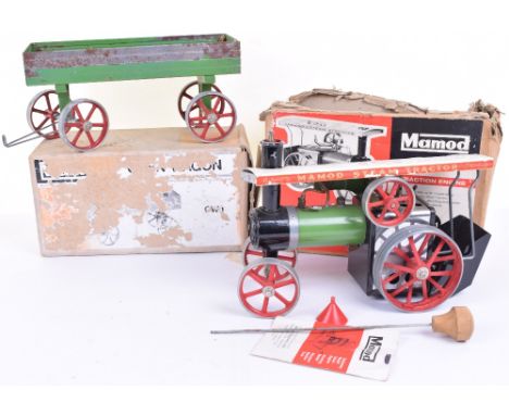 Mamod Traction Engine and Wagon, traction engine with single cylinder and flywheel, good condition, green wagon with red spok