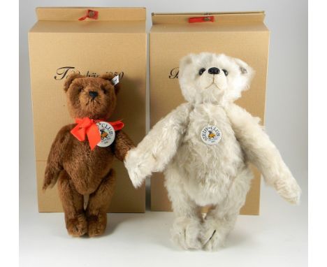 Two Steiff Limited Editions Teddy Bear Club 2001 and Teddy Club PB, 420245 Teddy Bear Club 1950, 35cm, white tag, 04336,42029