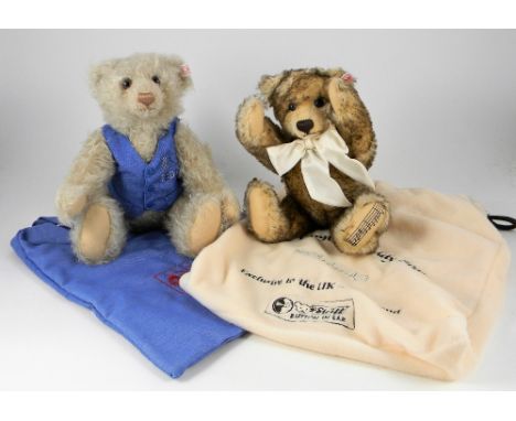 Two Steiff Limited Editions Teddy Bear Crystal and Teddy Bear English, 660948 Teddy Crystal, 32cm, white tag, 01004 of 1500, 