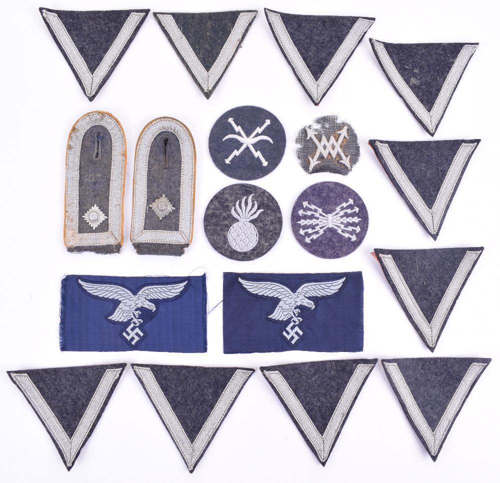 Grouping of Luftwaffe Insignia, consisting of miss-matched pair of ...