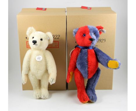 Two Steiff Limited Editions Teddy White 1922 and Teddy Harlekin Club 2000, 406898 Teddy White 35cm, white tag, 00528 of 5000,