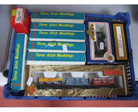 Twelve OO Gauge/4mm Items Boxed Rolling Stock, Hornby R103 Hopper - two Dapol Tankers, Bachmann 33-151 nine Plank Flockton Co