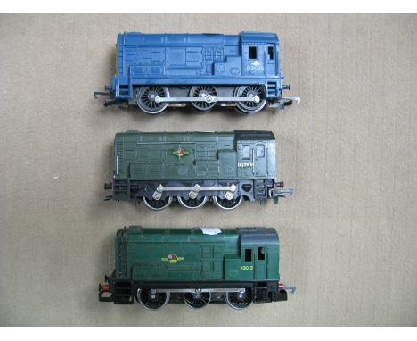 Three 'OO' Gauge 'Shunters' by Triang and Lima, two BR green, one BR blue, condition fair to good, unboxed.