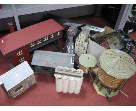 A Quantity of 'G' Scale Lineside Buildings and Accessories, predominately outline American including silo, girder bridge, Aer