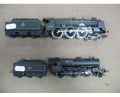 Two 'OO' Gauge Steam Locomotives/Tenders, Airfix 4-6-0 'Royal Scot' R/no 46100 BR green, early crest, powered tender. Bachman