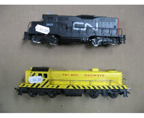 Two 'OO' Gauge American Outline Diesel Locomotives, Triang 'Switcher' No 7005, yellow. 'Model Power' C&amp;N R/no 3905, black