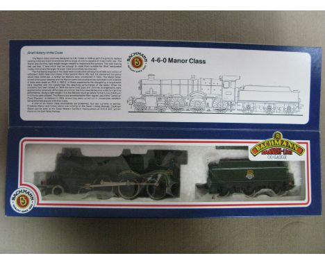 Bachmann OO Gauge 4-6-0 Steam Locomotive and Tender, ref 31301 "Dinmore Manor" R/No. 7820 BR green, early crest, boxed.