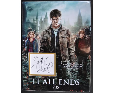 Daniel Radcliffe - Harry Potter - a custom autograph presentation featuring a signed white card by Radcliffe in black ink (fu