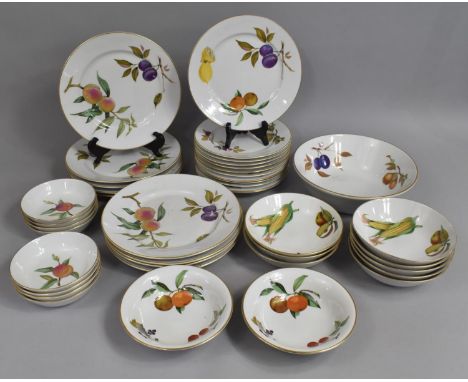 A Large Collection of Various Royal Worcester Evesham Dinner Wares to comprise Bowls, Plates, Side Plates Etc 
