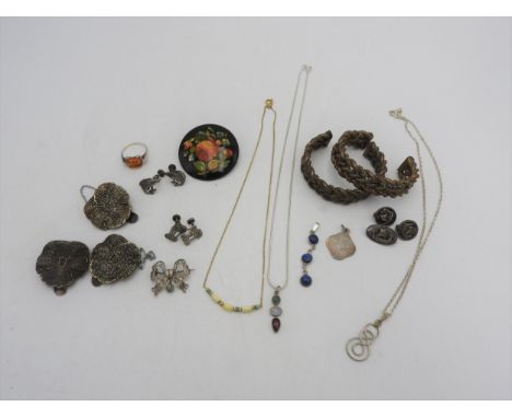 SILVER CELTIC BROOCH AND VARIOUS PIECES OF COSTUME JEWELLERY (13) 