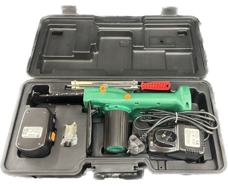 Performance PWR18VPLA lopper in working order 