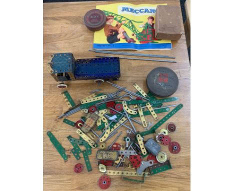 Selection of vintage meccano 