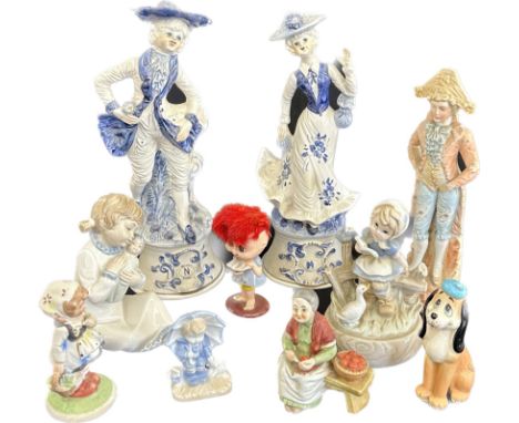 Selection of vintage ornaments to include NAO etc 