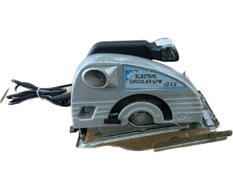 Hilka circular saw in working order 