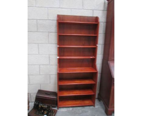 A 7 shelf plate rack/book case