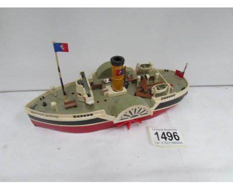 A model Sealecraft paddle steamer