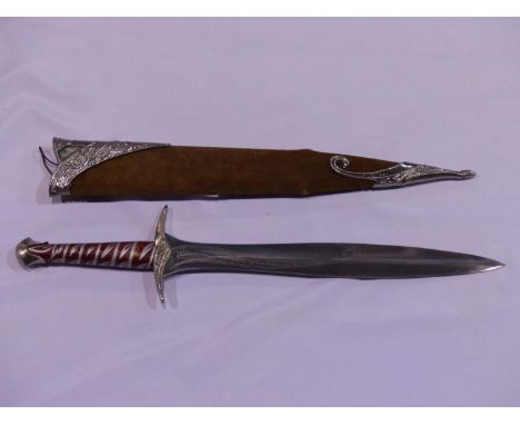 Full size Lord Of The Rings replica sword: Sting ( Bilbo / Frodo Baggins ) with scabbard, overall L: 64 cm. Not available for