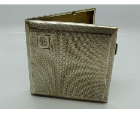 Hallmarked silver card case, Birmingham assay, 123g. UK P&amp;P Group 1 (£16+VAT for the first lot and £2+VAT for subsequent 