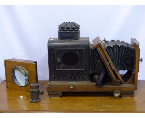 Thornton-Pickard M.O.C. No.8 brass and mahogany magic lantern for restoration. Not available for in-house P&amp;P 