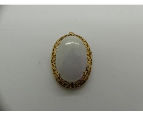 18ct gold mounted pendant brooch set with agate, H: 42 mm, total 14.7g. UK P&amp;P Group 0 (£6+VAT for the first lot and £1+V