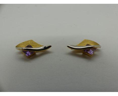 Pair of 9ct gold stud earrings set with amethyst, H: 20 mm, 2.2g. UK P&amp;P Group 0 (£6+VAT for the first lot and £1+VAT for