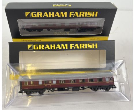 2 boxed model railway Graham Farish by Bachmann 374-084B BR MK1 Brake Composite Corridor Maroon passenger coaches. 