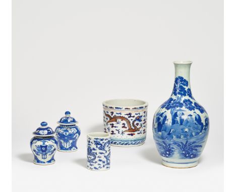 FIVE UNDERGLAZE BLUE PAINTED PORCELAIN PIECES.  China. 19th-20th c.  Porcelain. a) Brush pot with dragons. Iron-red, light gr