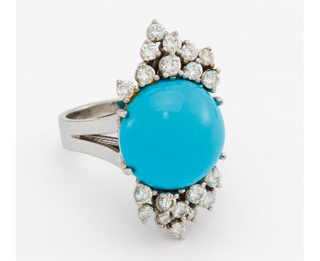 TÜRKIS-DIAMANT-RING. Deutschland. 750/- Weißgold, Punze, Gesamtgewicht: ca. 11,0 g. EU-RM: 57. 20 kleine Brillanten Ø ca. 2,2