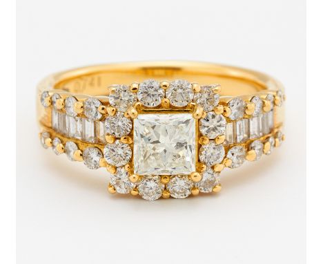 DIAMANT-RING. 750/- Gelbgold, Punze, Gesamtgewicht: ca. 5,5 g. EU-RM: 52. 28 kleine Brillanten Ø ca. 1,3- 1,9 mm, 10 Diamante