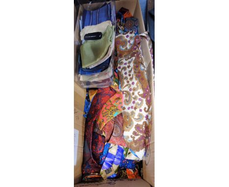 A LARGE COLLECTION OF MEN'S VINTAGE SILK NECK TIES AND HANDKERCHIEFS