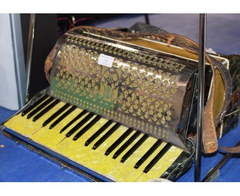 VINTAGE ACCORDION     