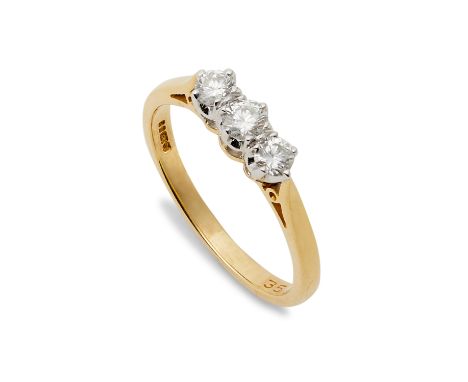 Centring three graduated round brilliant-cut diamonds, total diamond weight approx. 0.50ct, hallmarked London 2001, ring size