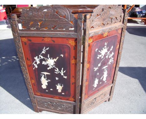 Early 20th C carved hardwood lacquered and Mother of Pearl inlaid two sectional oriental firescreen (height 106cm x 96cm) 