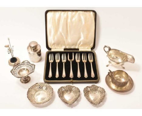 Selection of late 19th/early 20th century silver, including tea caddy. golf club hat pin stand, sauce boat, four trinket dish
