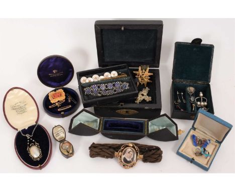 A group of antique jewellery to include a Victorian hairwork bracelet with revolving double-sided portrait locket clasp, vari
