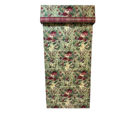 Green and rose pattern Roman blind, 105cm wide, 227cm drop length with matching pelmet, 108cm wide, 36cm drop, 10cm deep with