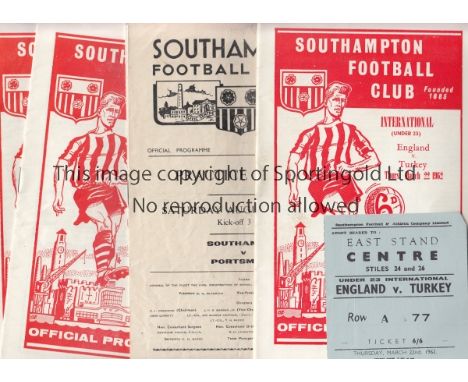 SOUTHAMPTON 61-62    Thirteen Southampton home programmes, 61-62 including Practice match 12/8/61 and League games v Liverpoo