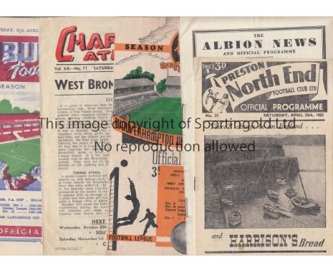 DIVISION 1 52-53   Twenty two programmes, Division 1 , 52-53, one per club, includes Preston v Arsenal, Man Utd v Stoke, Sund