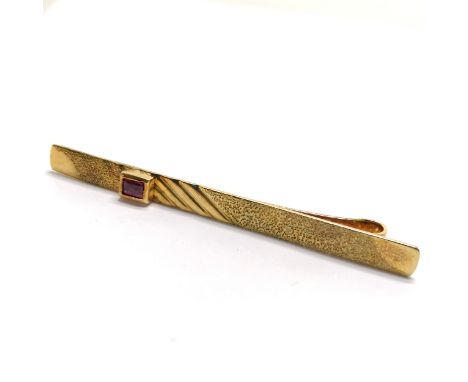 14ct marked gold tie slide set with a ruby - 5cm &amp; 3.5g total weight - SOLD ON BEHALF OF THE NEW BREAST CANCER UNIT APPEA