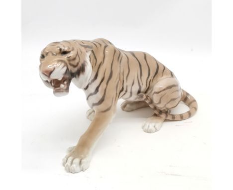 Bing &amp; Grondahl ceramic tiger figure #1712 - 28cm across x 17cm high ~ no obvious damage