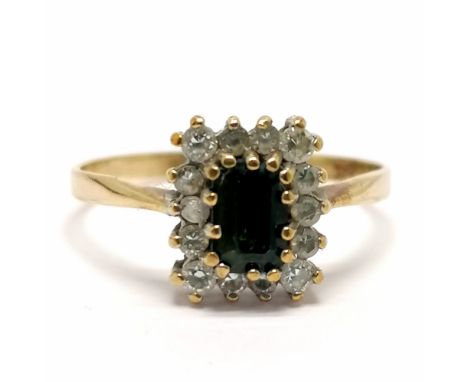 9ct hallmarked gold blue/ white stone cluster ring - size R &amp; 1.8g total weight