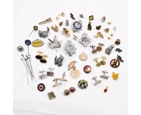 Qty of badges inc squirrel, Rhodesian coin brooch etc t/w qty of cufflinks, tie slides etc - SOLD ON BEHALF OF THE NEW BREAST