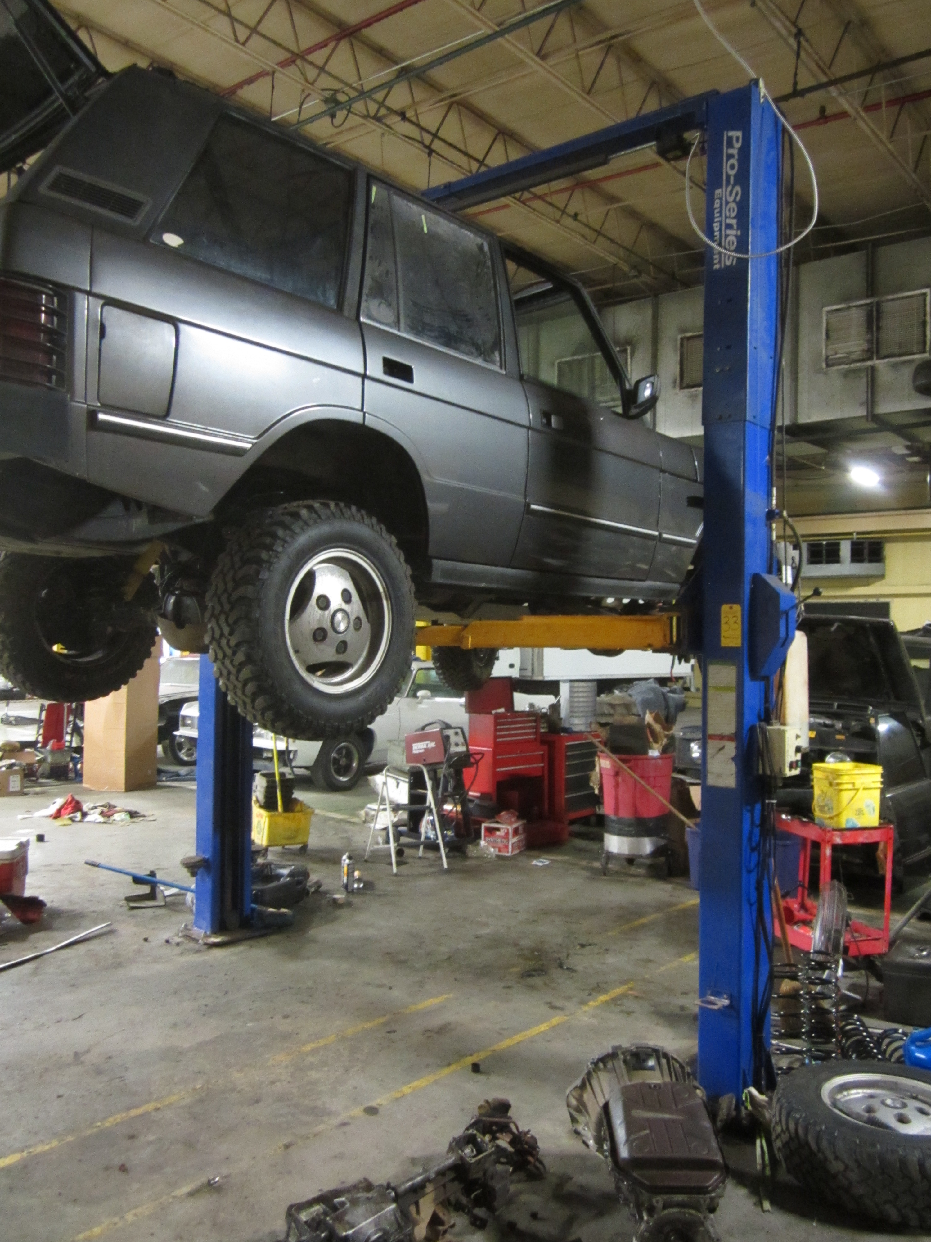 ProSeries 2Post Hydraulic Car Lift, Estimated 9,000 Lb. Capacity