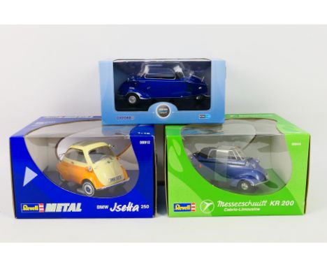 Revell - Oxford Diecast - Three boxed 1:18 scale diecast bubble / micro cars. Lot consists of Revell #08912 BMW Isetta 250; O