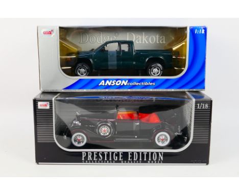 Anson - Two boxed diecast 1:18 scale model cars from Anson, comprising of Anson #728192 Dodge Dakota Pick-Up; together with A