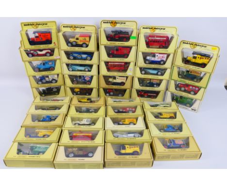 Matchbox  Models of Yesteryear - 43 Matchbox Models of Yesteryear mainly in straw window boxes, including some interesting va