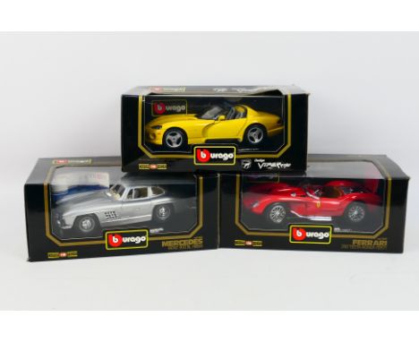 Bburago - Three boxed diecast 1:18 scale model cars from Bburago. Lot consists of Bburago #3007 Ferrari 250 Testa Rossa 1957;