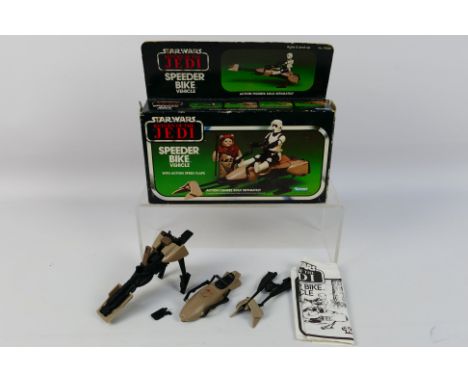 Kenner - Star Wars - A Star Wars Return of the Jedi Speeder Bike Vehicle(70500). This item appears to be in excellent conditi