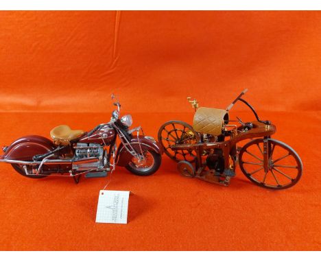 2 Franklin Mint models 1942 Indian Motorcycle model 442 and Daimler Reitwagen. Scale 1:10.